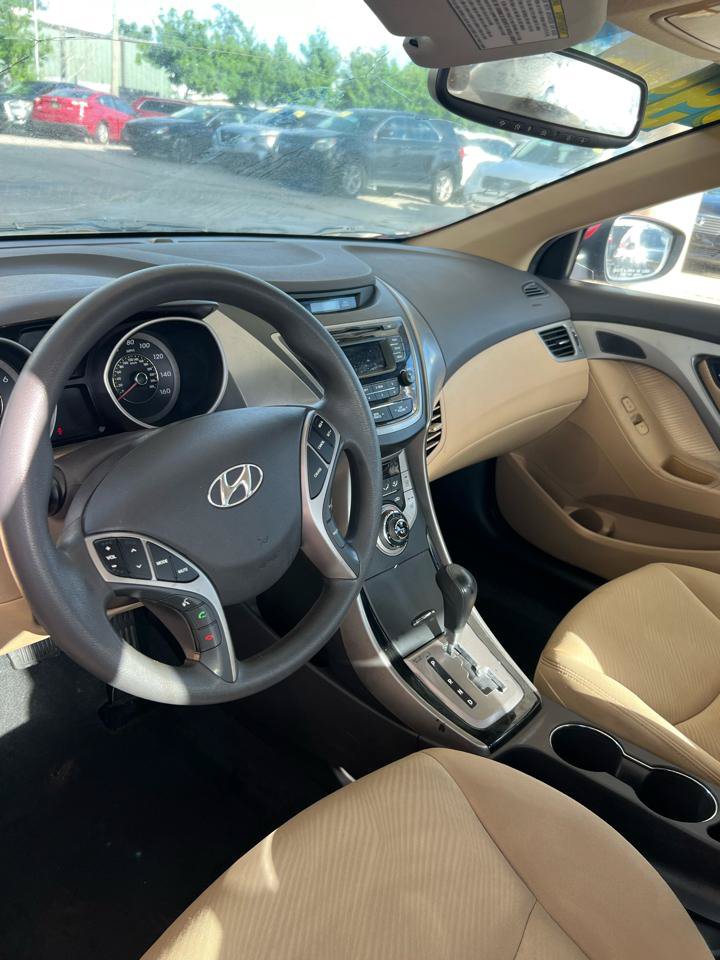 Used 2013 Hyundai Elantra GLS w/ Preferred Pkg FWD image 8