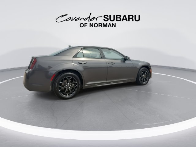 Used 2023 Chrysler 300 Touring L AWD/4WD image 8