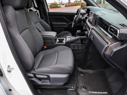 Certified 2024 Toyota Tacoma SR5 image 6