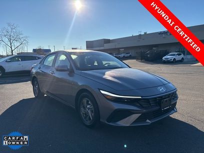 Certified 2025 Hyundai Elantra SE