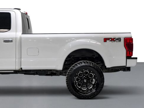 Used 2022 Ford F350 Platinum w/ FX4 Off-Road Package AWD/4WD image 11