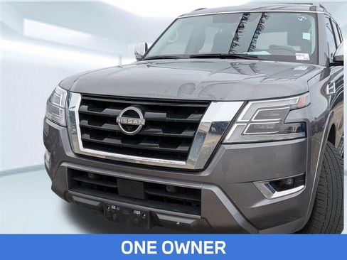 Used 2024 Nissan Armada Platinum w/ Captain's Chairs Package RWD image 2