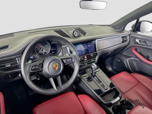 Used 2022 Porsche Macan GTS image 30