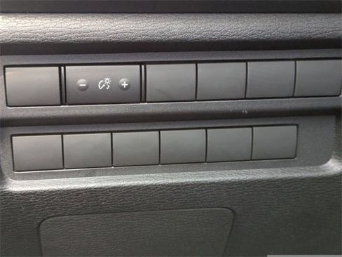 New 2025 Mitsubishi Outlander ES image 25