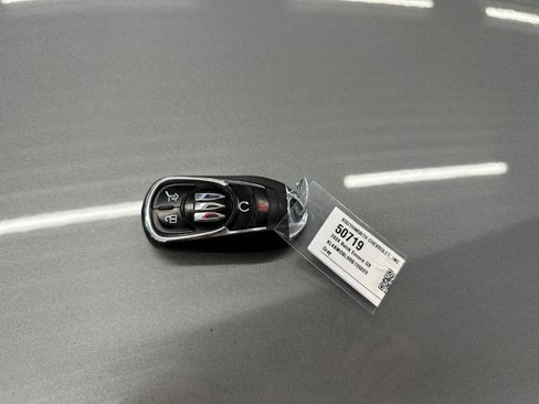 Used 2024 Buick Encore GX Avenir image 32