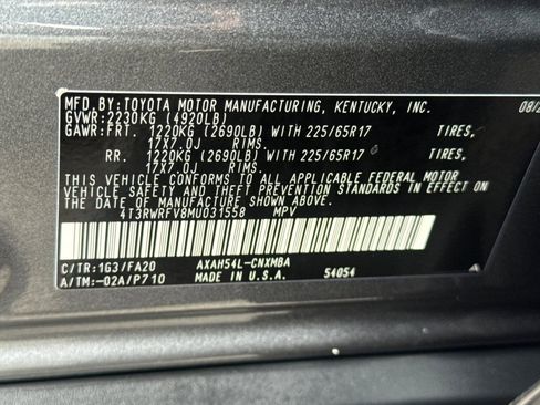 Used 2021 Toyota RAV4 XLE w/ Convenience Package AWD/4WD image 28