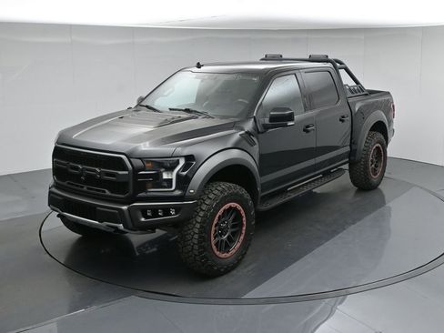 Used 2019 Ford F150 Raptor w/ Equipment Group 802A Luxury AWD/4WD image 38
