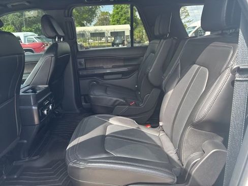 Used 2021 Ford Expedition Max Limited RWD image 10