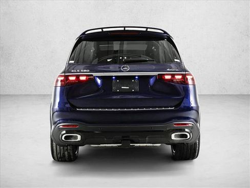 New 2026 Mercedes-Benz GLS 580 4MATIC image 7