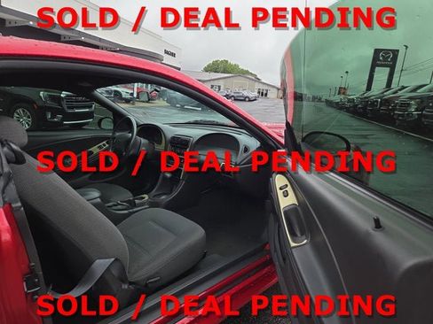 Used 2000 Ford Mustang Coupe image 11