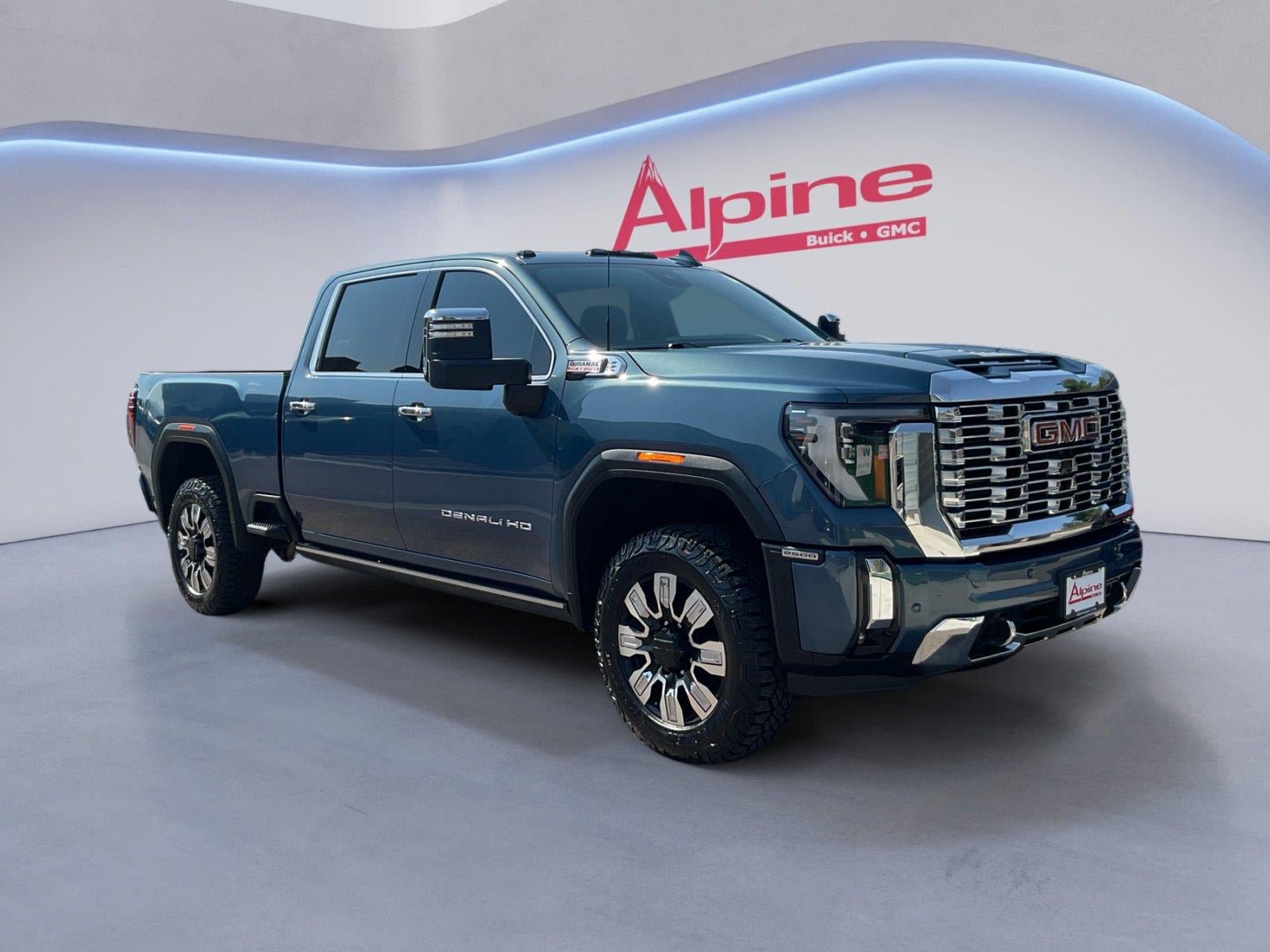 Used 2024 GMC Sierra 2500 Denali w/ Denali Reserve Package AWD/4WD image 7