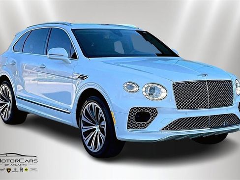 Used 2021 Bentley Bentayga image 2