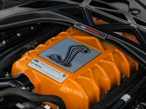 Used 2022 Ford Mustang Shelby GT500 w/ Technology Package RWD image 99