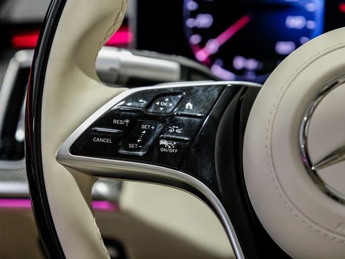 Used 2025 Mercedes-Benz S 580 4MATIC Sedan image 16