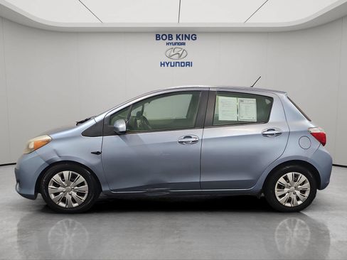 Used 2014 Toyota Yaris LE FWD image 2