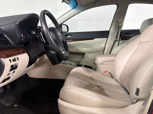 Used 2013 Subaru Legacy 2.5i Limited image 21