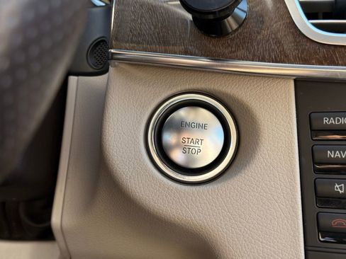 Used 2014 Mercedes-Benz E 350 4MATIC Sedan image 37