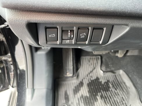 Used 2023 Subaru Outback Premium AWD/4WD image 19