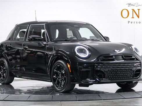 New 2026 MINI Cooper S image 1