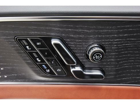 New 2027 Cadillac Lyriq Signature Luxury w/ Nappa Leather Package AWD/4WD image 22