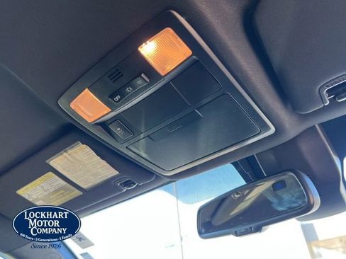 Used 2018 Toyota Tacoma TRD Sport w/ Technology Package image 43