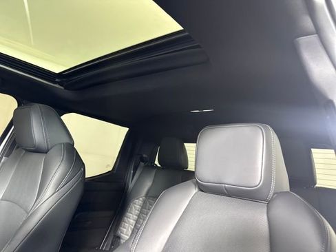 Used 2024 Toyota Tacoma TRD Off-Road image 12