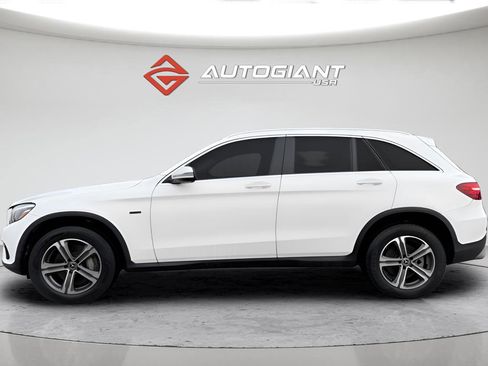 Used 2018 Mercedes-Benz GLC 350e 4MATIC image 7