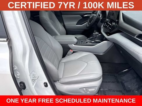 Used 2023 Toyota Highlander XLE FWD image 9