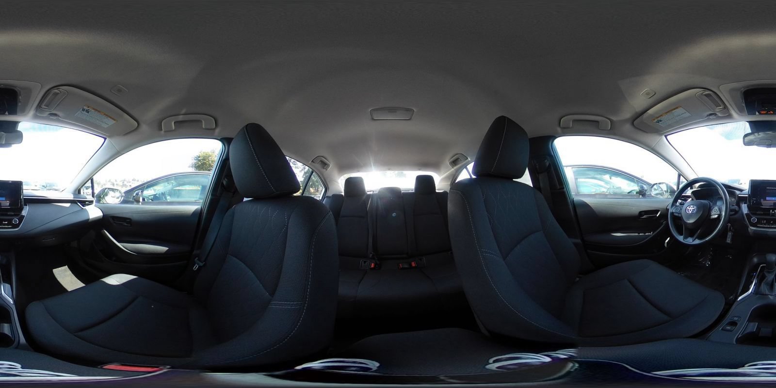 Used 2025 Toyota Corolla LE FWD image 41