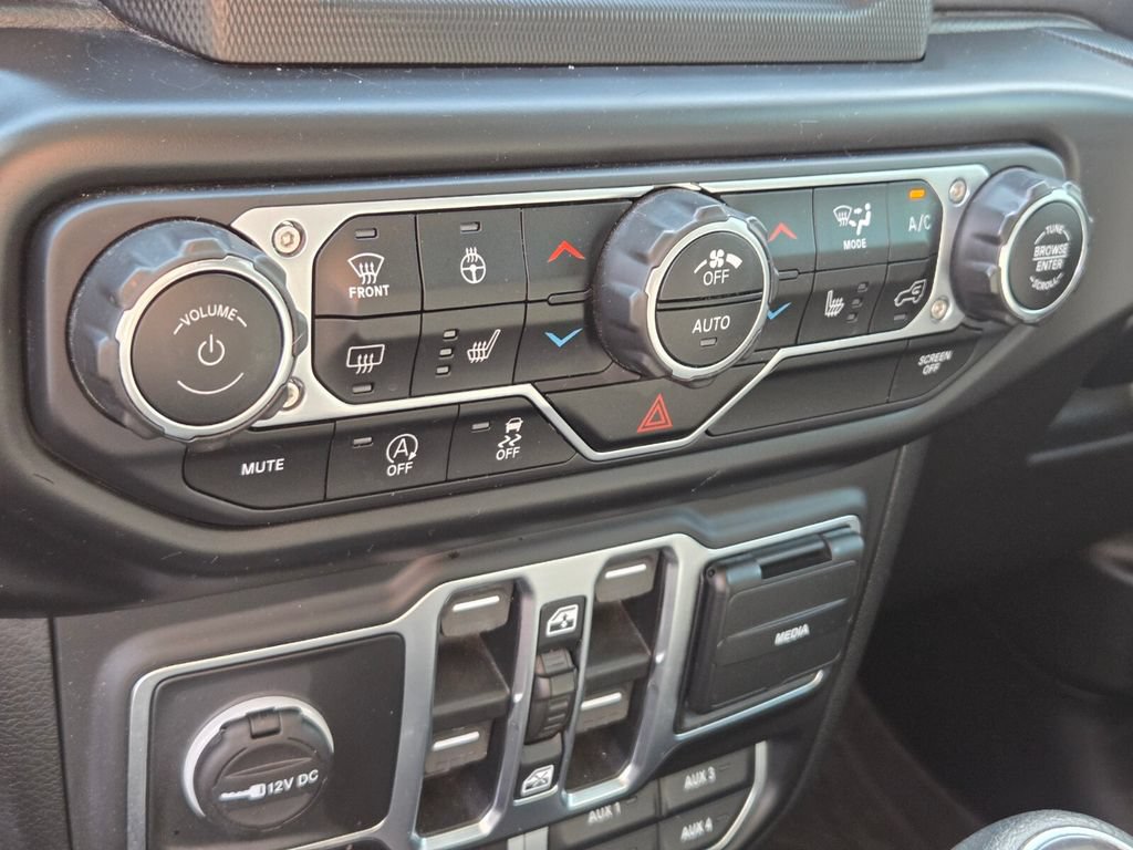 Used 2021 Jeep Gladiator Mojave w/ LED Lighting Group AWD/4WD image 25