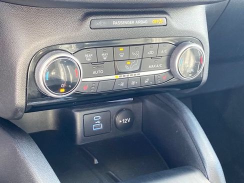 Used 2022 Ford Escape SEL w/ Technology Package FWD image 11