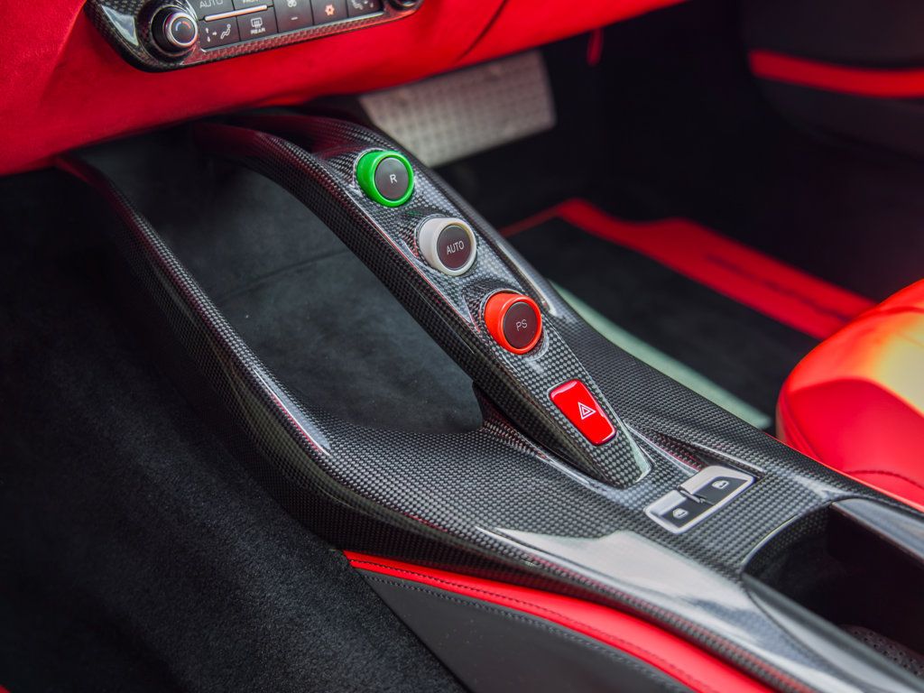 Used 2019 Ferrari 812 Superfast RWD image 12