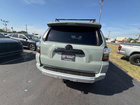 Used 2022 Toyota 4Runner TRD Off-Road Premium w/ 4Runner Black Package (TMS) AWD/4WD image 4