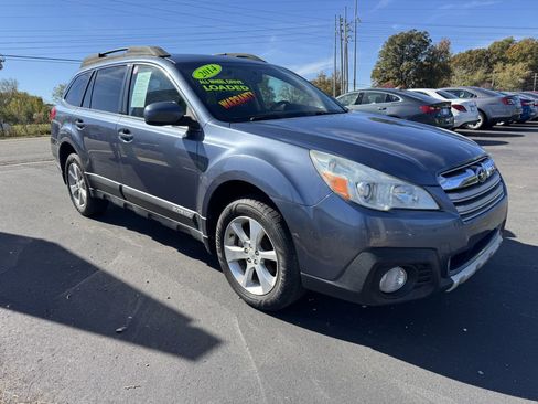 Used 2014 Subaru Outback 2.5i Limited AWD/4WD image 3