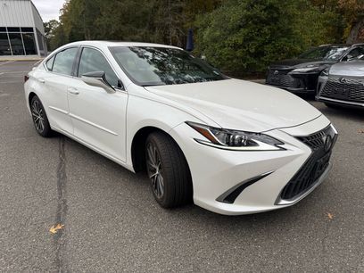 Certified 2023 Lexus ES 350 w/ Premium Package