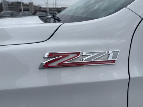 Used 2023 Chevrolet Tahoe Z71 w/ Luxury Package AWD/4WD image 6