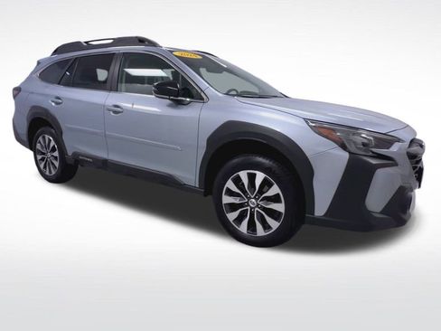 Used 2024 Subaru Outback Limited image 2
