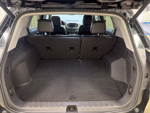 Used 2024 GMC Terrain SLT AWD/4WD image 31