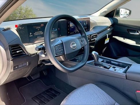 New 2027 Nissan Sentra SV FWD image 7