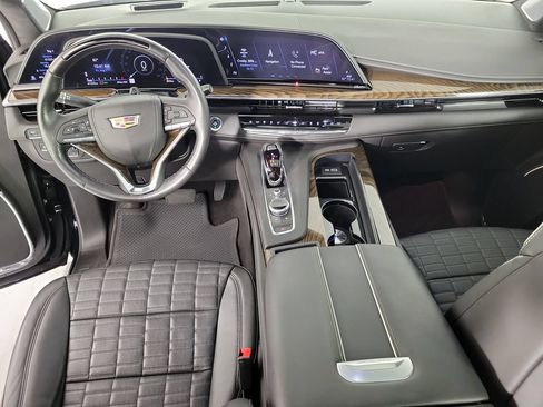 Used 2024 Cadillac Escalade ESV Sport Platinum AWD/4WD image 15