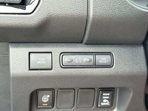 New 2026 Nissan Frontier PRO-4X w/ Pro Premium Package AWD/4WD image 17