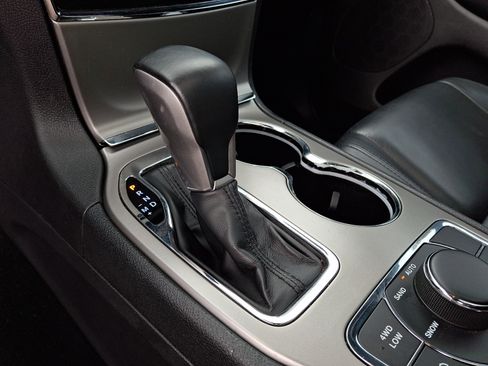 Certified 2021 Jeep Grand Cherokee Limited AWD/4WD image 14