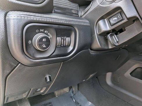 Used 2024 RAM 2500 Limited AWD/4WD image 16