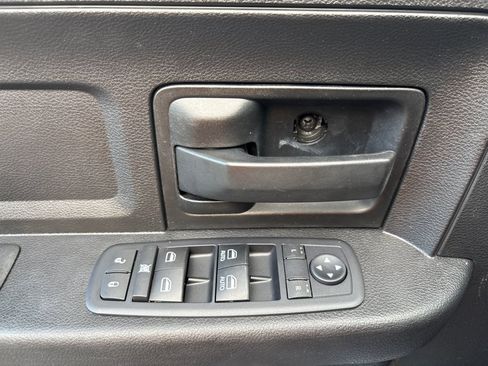 Used 2015 RAM 1500 Express RWD image 14