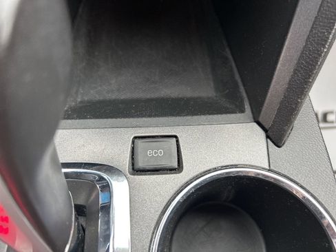 Used 2014 GMC Terrain SLE image 30