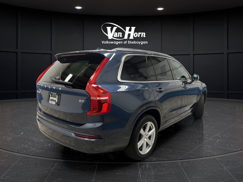 Used 2023 Volvo XC90 B5 Core AWD/4WD image 7