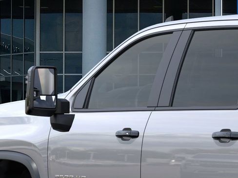 New 2026 Chevrolet Silverado 2500 ZR2 image 12