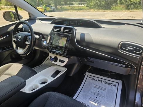Used 2016 Toyota Prius Three FWD image 37