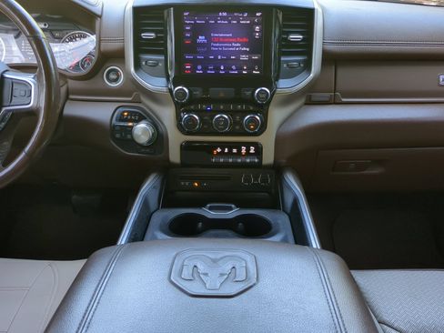 Used 2019 RAM 1500 Laramie AWD/4WD image 52