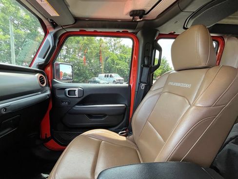 Used 2020 Jeep Gladiator Rubicon AWD/4WD image 29